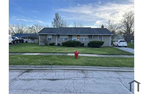 122 E Mulberry Dr photo 1
