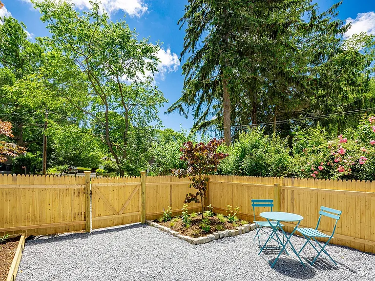 19 Grand St — Photo 25