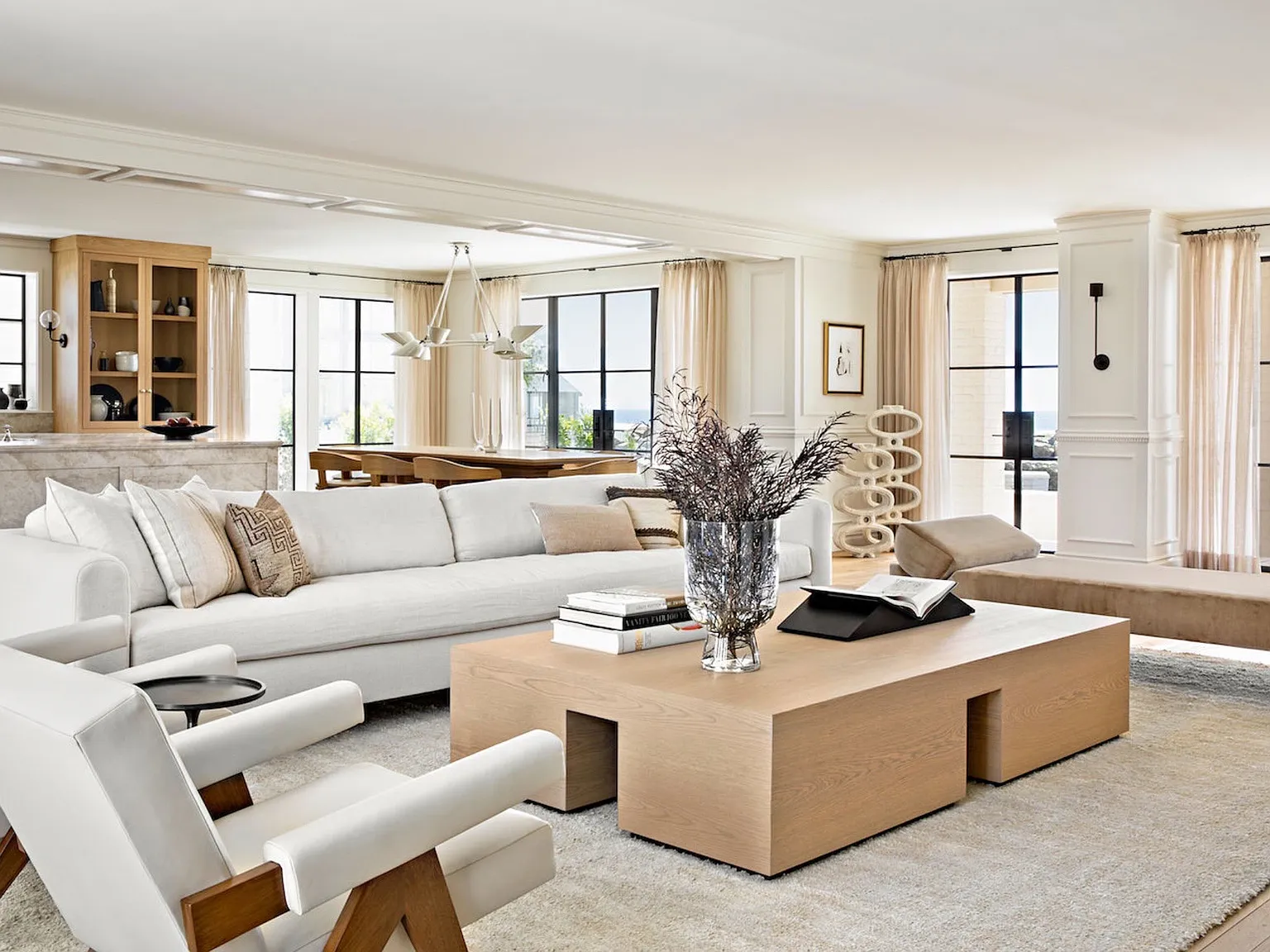 6 bed, 6300 sqft, $100,000 — Photo 3