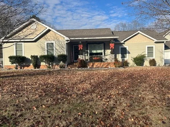 1160 Davis Rd, Camden, TN 38320