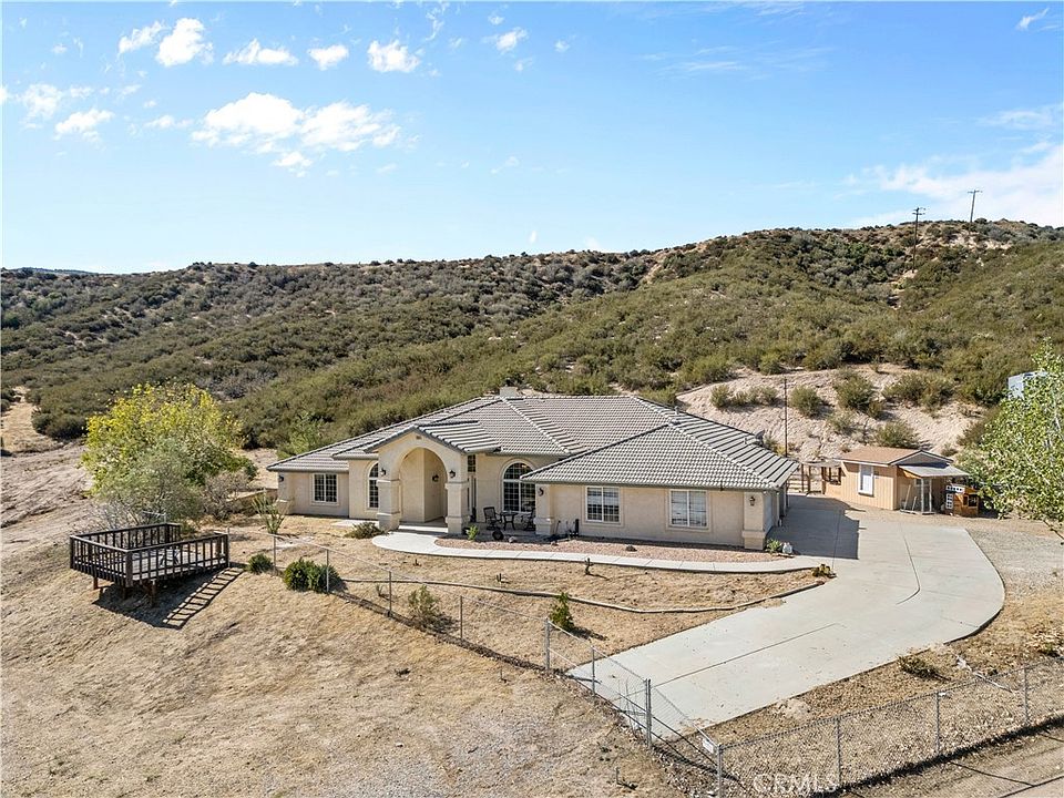1st image of 3950 Coriander Dr
