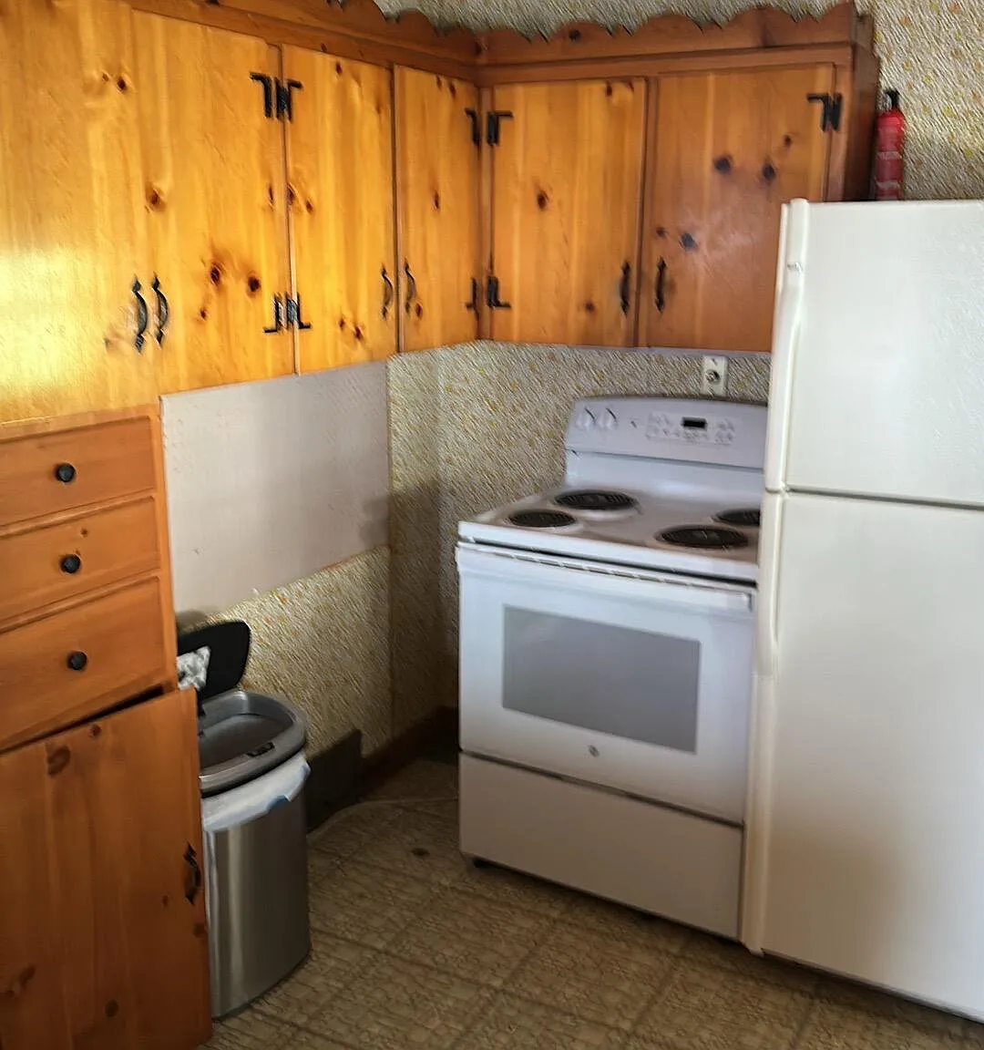 2 bed, 880 sqft, $1,300 — Photo 3