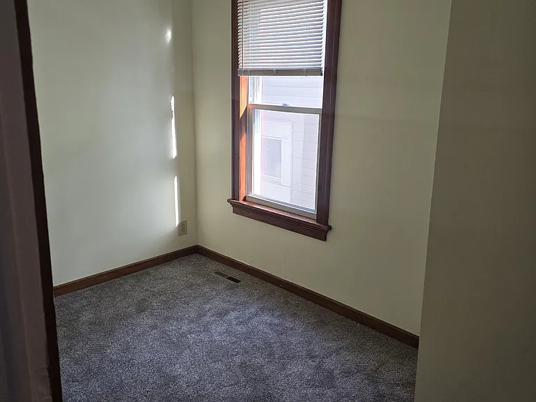 185 Ford Ave #1 — Photo 5