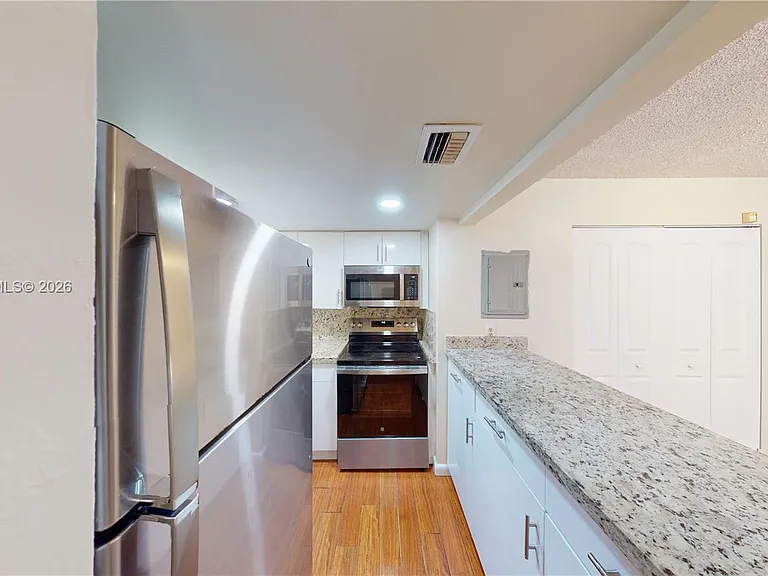 8860 Fontainebleau Blvd #405 — Photo 6