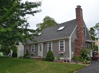 26 Leamington Ln, Mashpee, MA 02649
