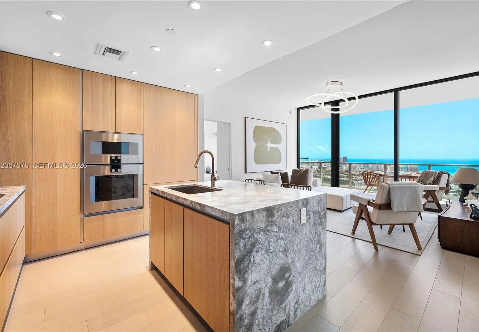2 bed, 2.5 bath, 1218 sqft, $19,000 — Photo 3