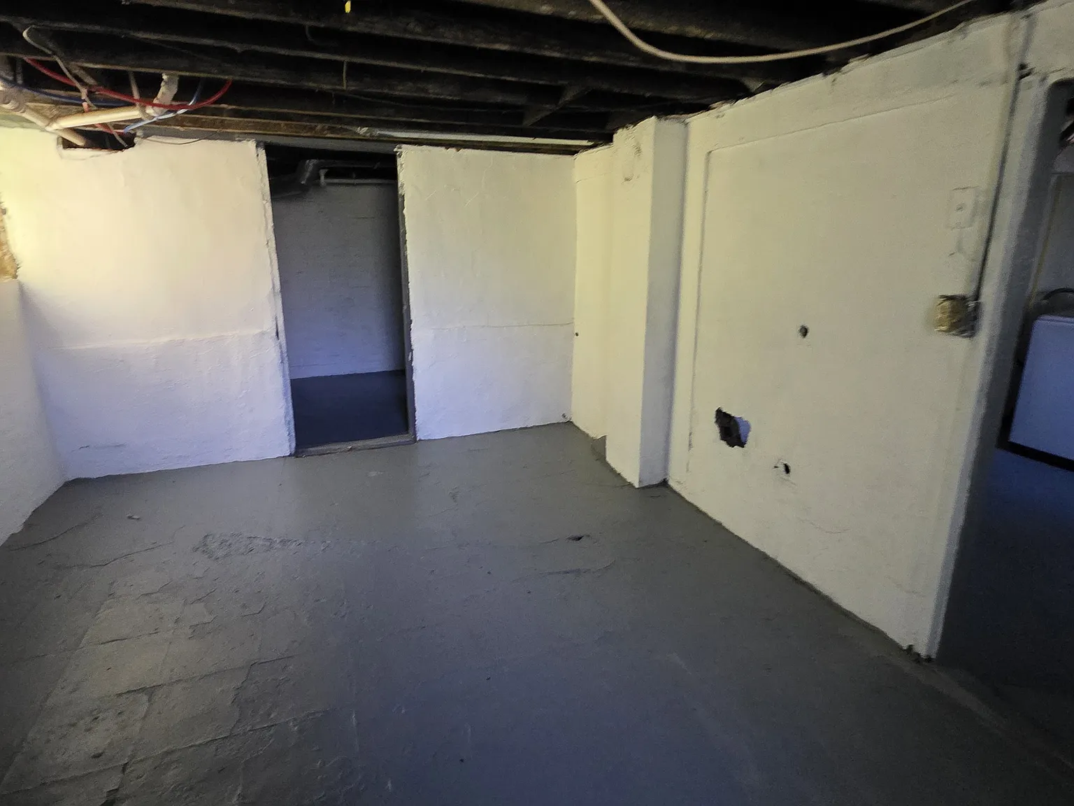 3 bed, 900 sqft, $1,200 — Photo 4