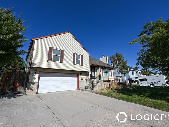 3rd image of 5686 S Whitewood Dr