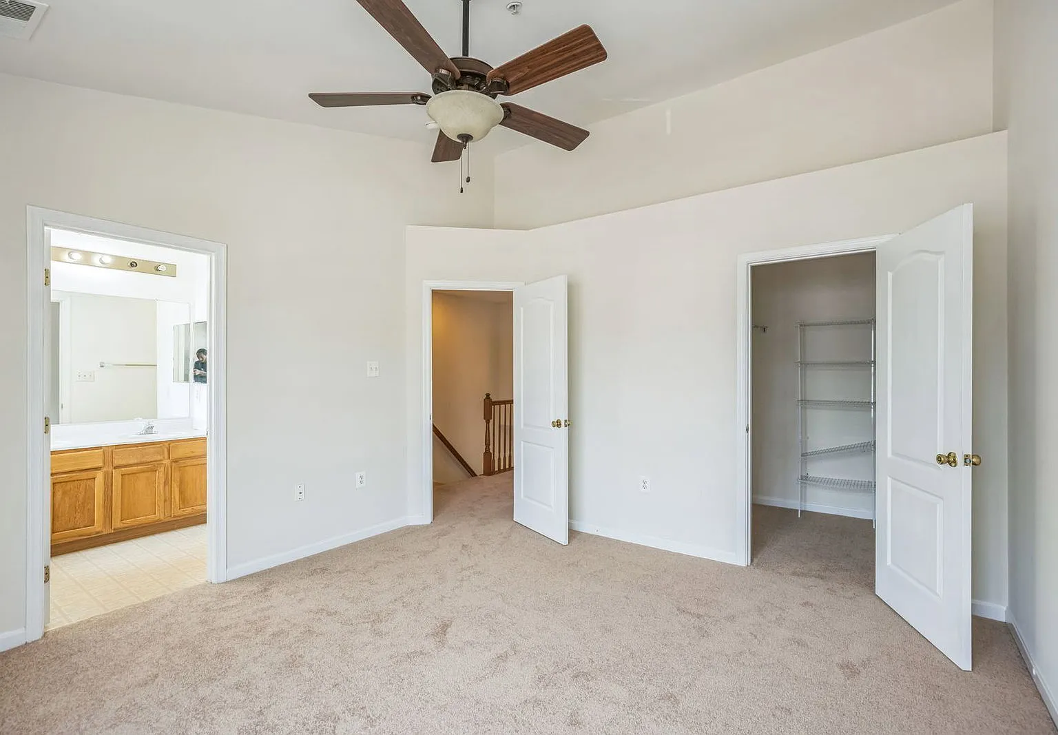 3 bed, 3.5 bath, 1414 sqft, $2,750 — Photo 4