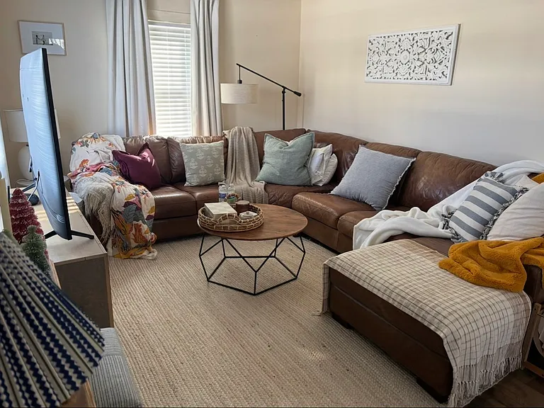 1434 Chelsea Ave — Photo 5