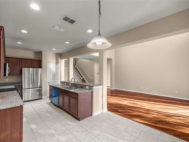 4073 SW 47th Ct — Photo 11