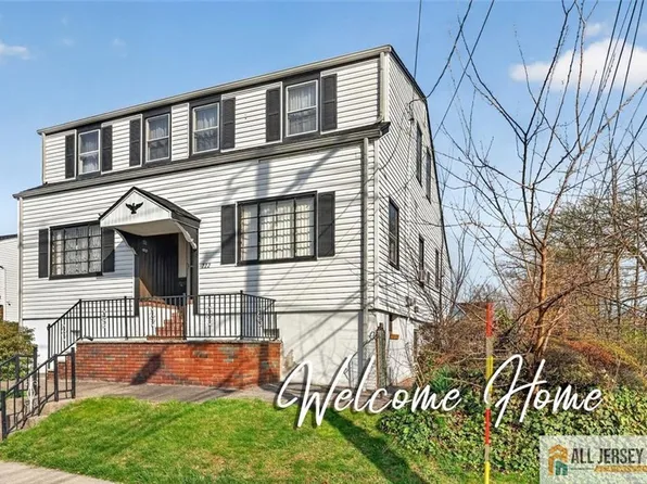222 Remsen Ave, Avenel, NJ 07001