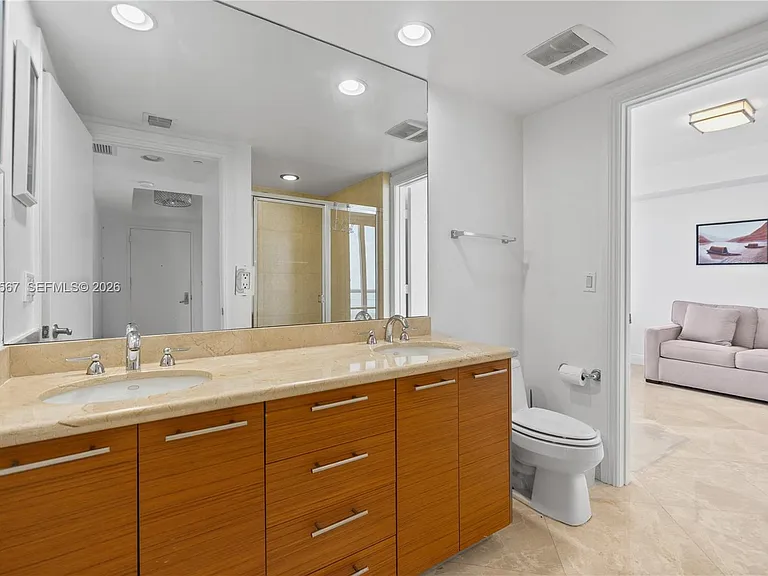 50 Biscayne Blvd #5402 — Photo 45