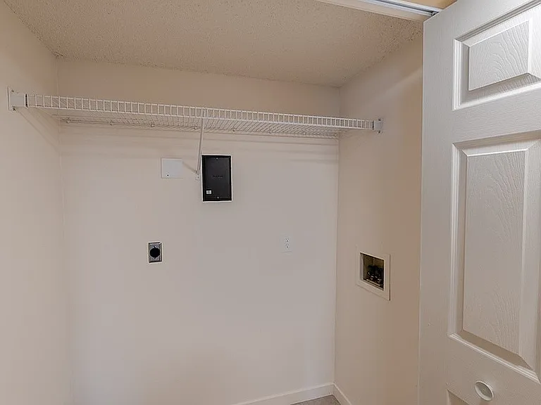 Bathroom with Washer/Dryer Hookups