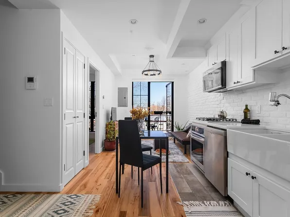 577 Madison St #4B, Brooklyn, NY 11221