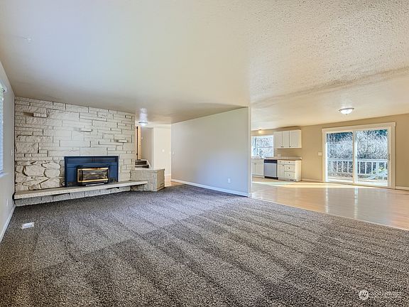 3rd image of 18709 84th Street E