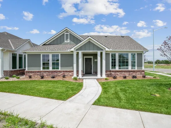 300 W Pepper Tree Rd, Andover, KS 67002