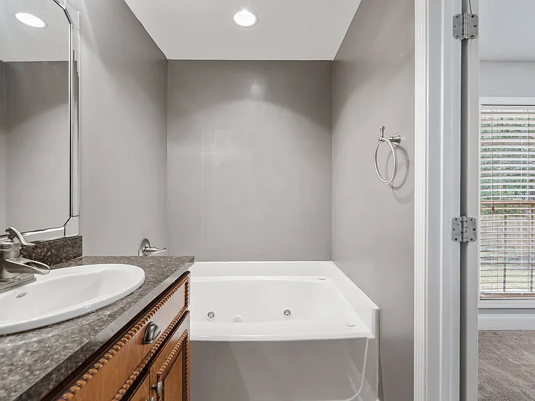 6204 Perry Ave — Photo 19