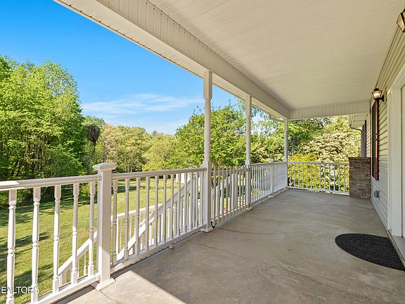 4th image of 204 David Rd