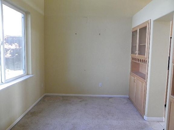 4th image of 1120 Crestline Cir