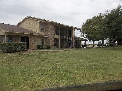 3rd image of 501 W Criner St #2530