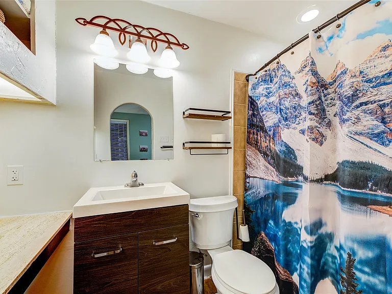 4010 Mandell St — Photo 24