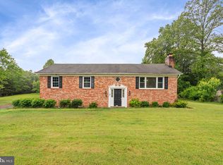 1585 Mountain View Rd, Stafford, VA 22554