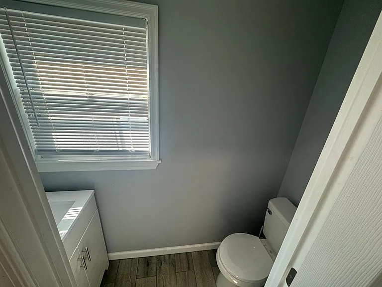 5009 Lexington Ave — Photo 6