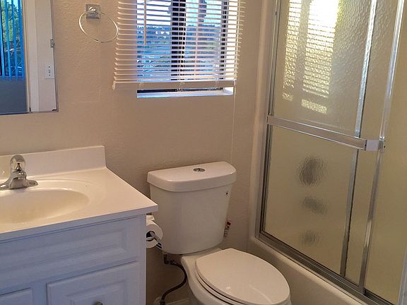3rd image of 1338 S Lanoitan Ave S APT A