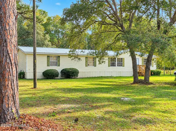 360 Matthews Cir, Nahunta, GA 31553