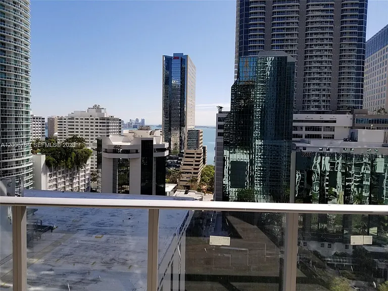 1010 Brickell Ave #3205 — Photo 2