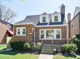 2827 W Chase Ave, Chicago, IL 60645