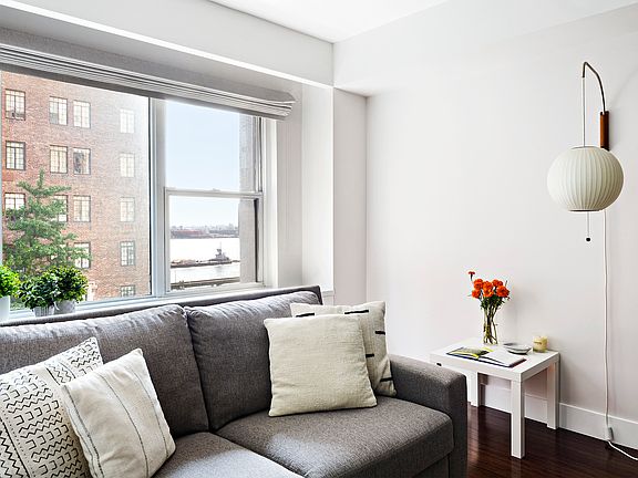2nd image of 2 Tudor City Pl APT 7BS