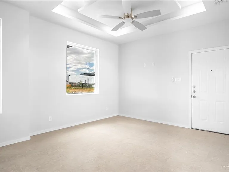 704 N Alexandrite Ave #1 — Photo 7