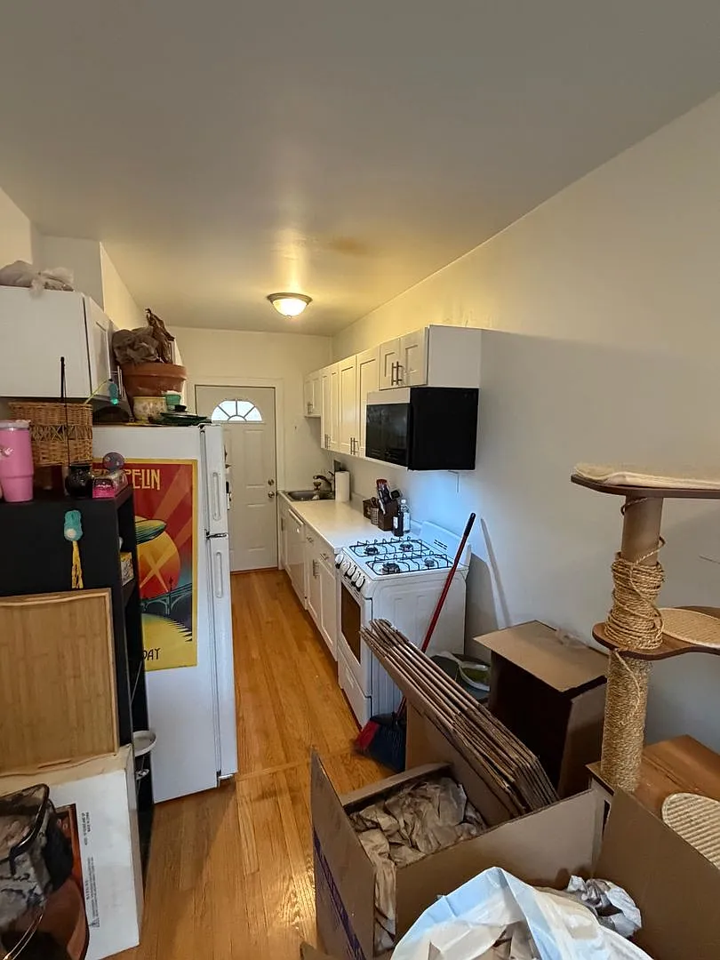 1 bed, 1.0 bath, 750 sqft, $1,795 — Photo 1