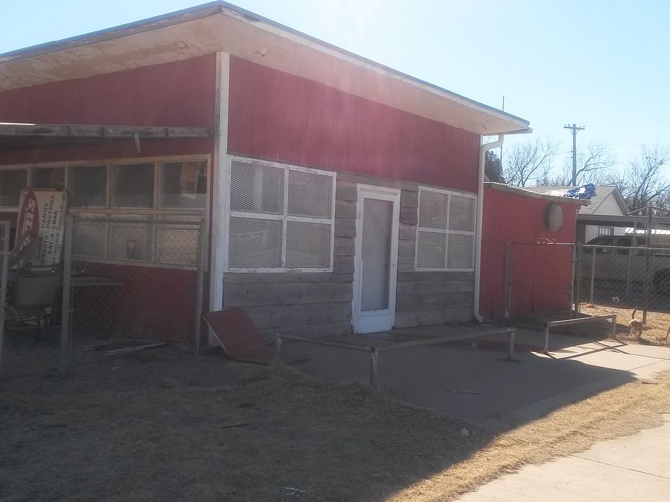 View of attached shop on corner