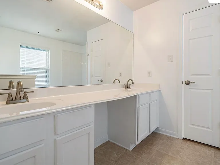 1419 Cleveland St — Photo 11