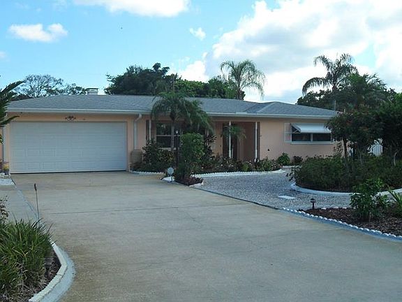 4th image of 1544 Seabreeze St
