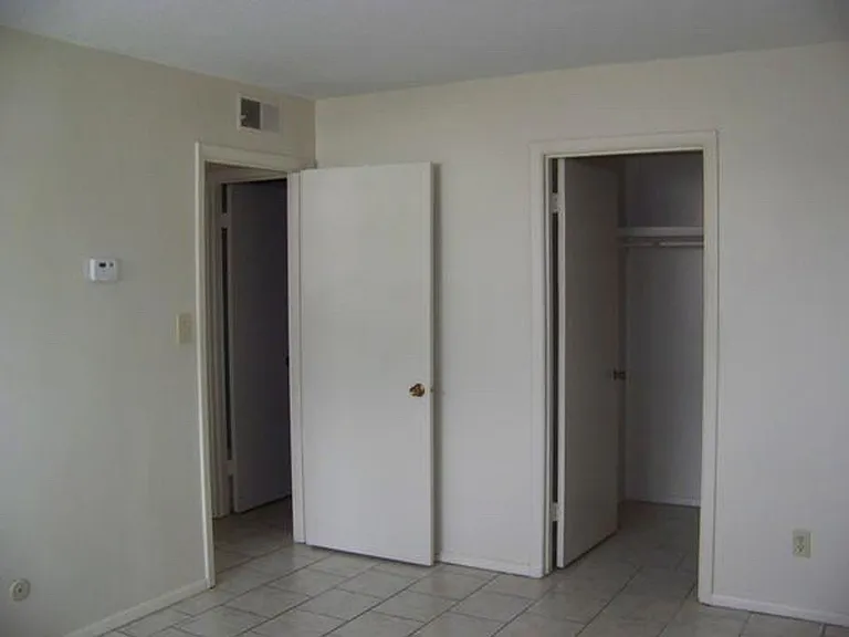 621 E Bear Blvd — Photo 3