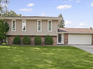 1609 Erin Dr, Normal, IL 61761