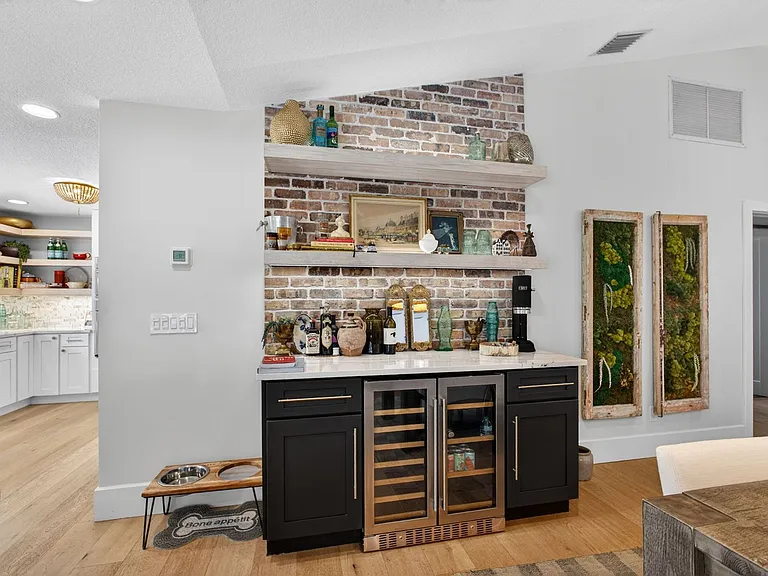12897 La Rochelle Cir — Photo 17