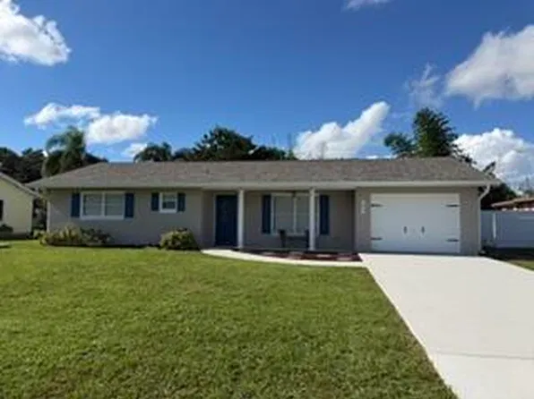 583 SE Greenway Terrace, Port St Lucie, FL 34983