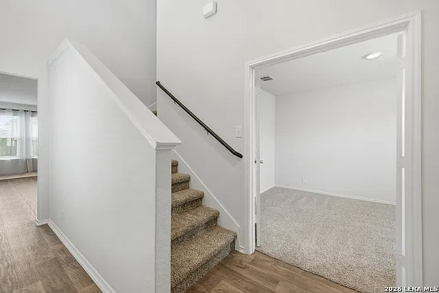 4 bed, 2.5 bath, 1907 sqft, $1,900 — Photo 4