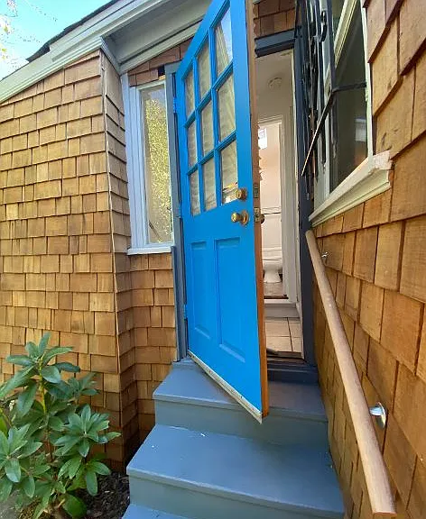 BACK DOOR