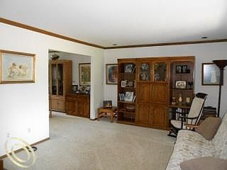 3rd image of 48155 Liberty Dr