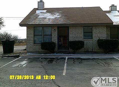 1st image of 33 Teakwood Ln