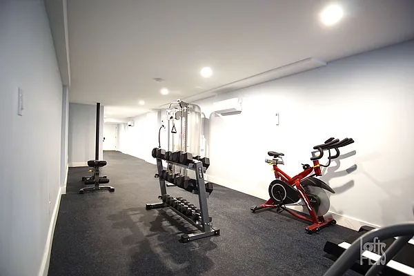 Rented by Lofts and Flats LLC | media 25