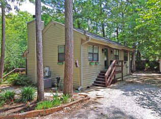 3412 N 4th St, Ocean Springs, MS 39564