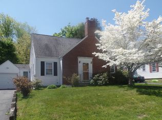 35 Boswell Rd, West Hartford, CT 06107