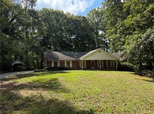 2945 Alan Dr SW, Marietta, GA 30064